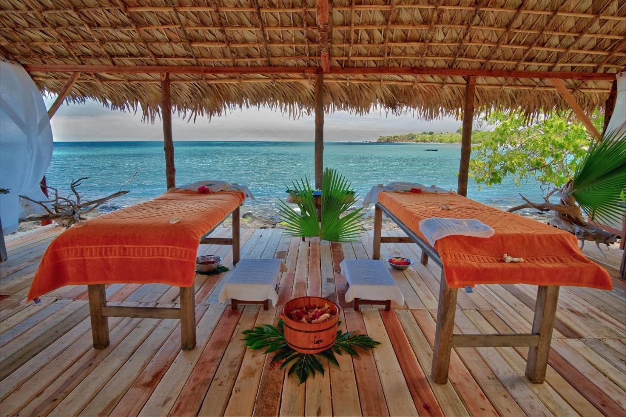 Sangany Lodge Befotaka Bay Eksteriør billede